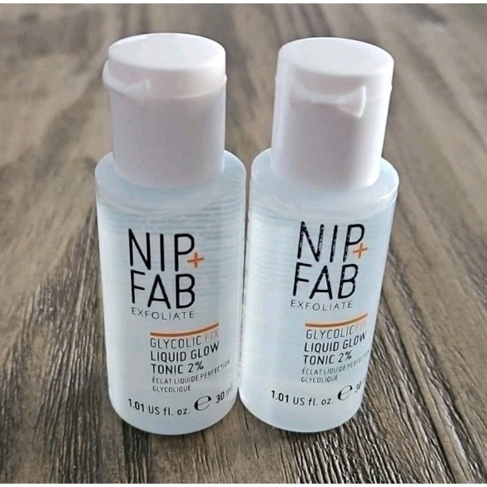 2X NIP + FAB Exfoliate GLYCOLIC FIX Liquid Glow Tonic 2% Sample Size 1.01 Oz